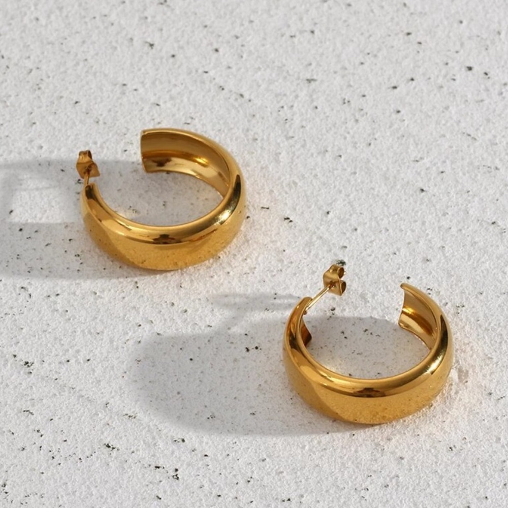 NEW 18K GOLD WIDE HOOP EARRINGS, NICE EARRINGS, CUTE EARRINGS - Picture 5 of 6